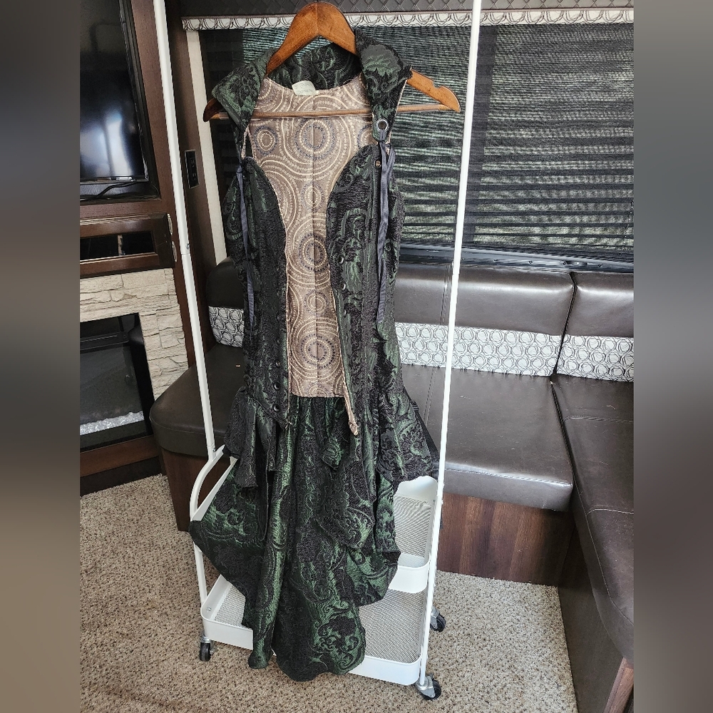Damsel In the Dress corset